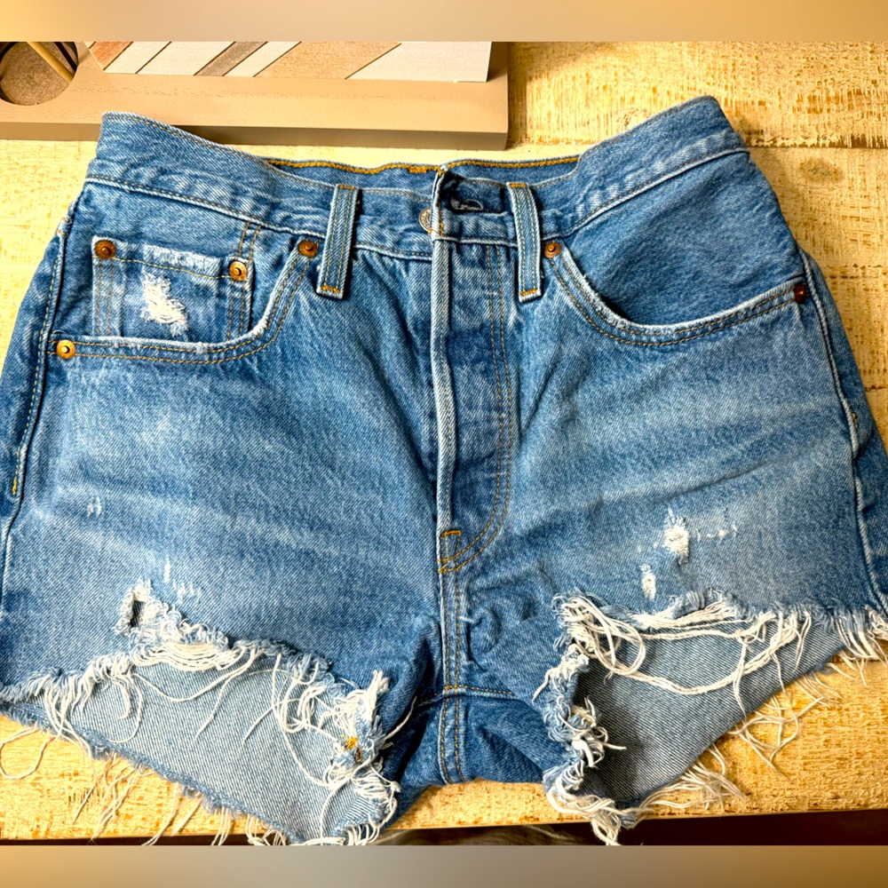 Levi shorts